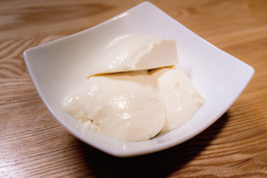 Tougenkyo's Yawara-momen (Tofu that is soft as silk on the inside, but is hard on the outside) 